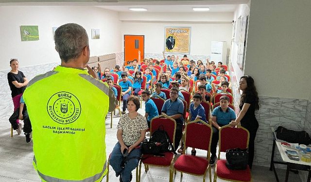 Bursa Büyükşehir'den çocuklara haşere ile mücadele eğitimi