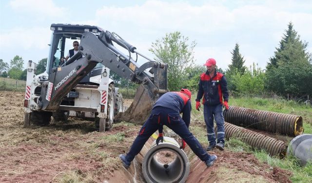 Kocaeli'de tarıma can veren sulama kanallarına bakım