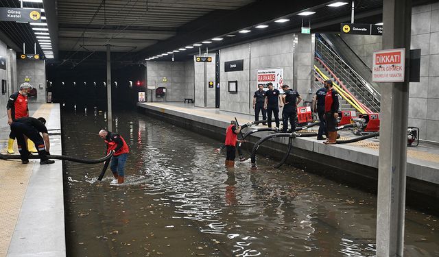 Bursa'da metro seferleri tekrar başladı