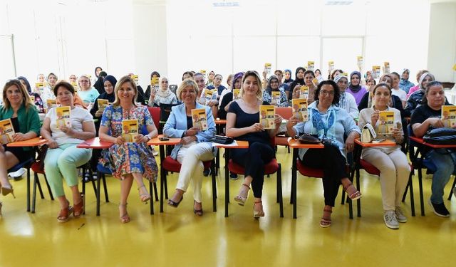 Osmangazi'nin örnek projesinde ilk kitaplar dağıtıldı