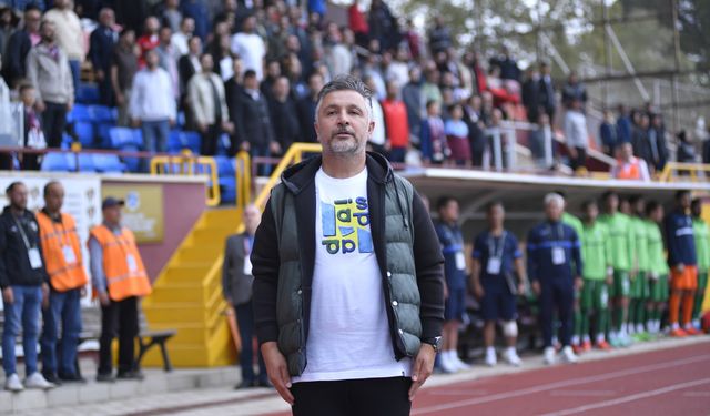 İnegölspor Sinan Yücer ile yolları ayırdı