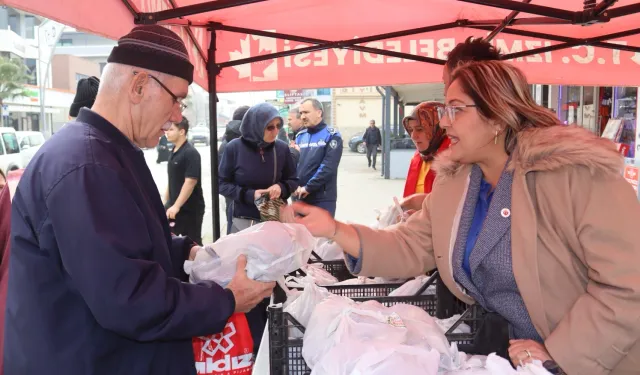 İzmit ürettiklerini paylaşmayı sürdürüyor