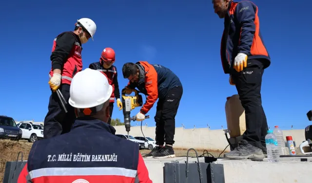 MEB AKUB'ta gönüllüler 10 bine ulaştı