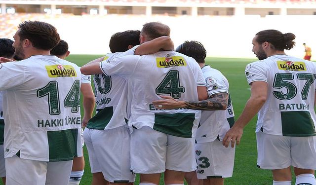 Bursaspor'dan Tarihi Galibiyet: Yeni Malatyaspor'a 8 Gol!