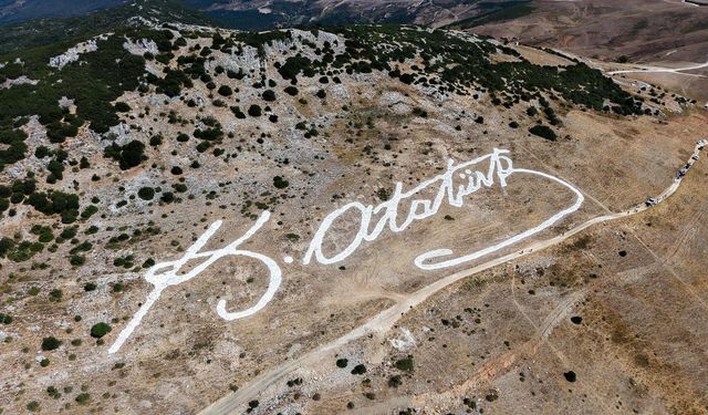 Dünyanın En Büyük Atatürk İmzası Yenilendi