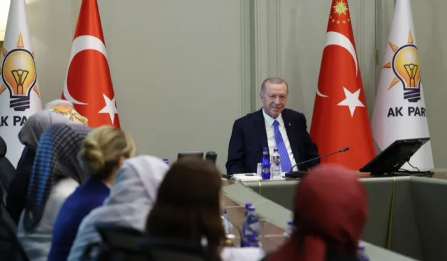 Erdoğan, AK Partili kadın belediye başkanlarıyla buluştu