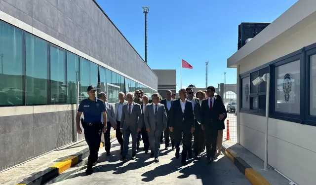 Edirne Valisi Sezer’den İpsala Gümrüğü'ne ziyaret