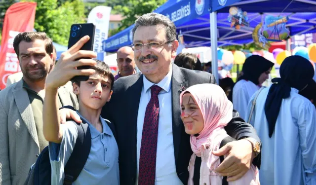 Trabzon Büyükşehir’den 4 bin öğrenciye eğitim desteği