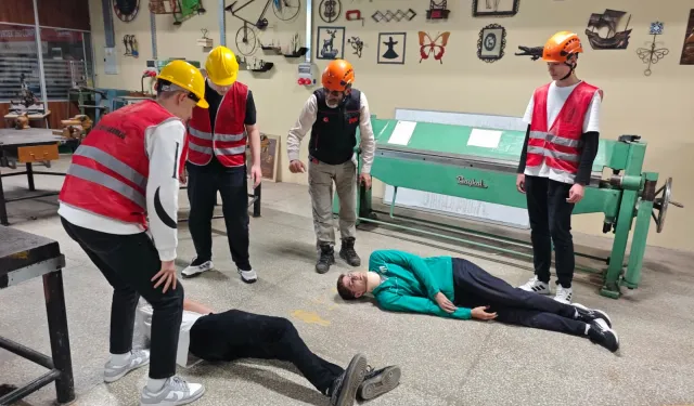 Afet farkındalığında Bursa'dan gerçeği aratmayan tatbikat