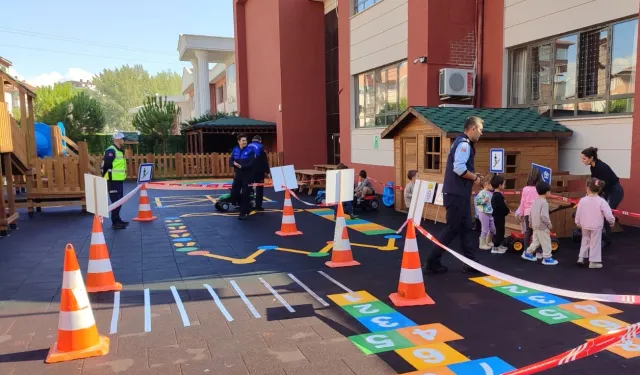 Bursa'da çocuklara trafik güvenliği eğitimi