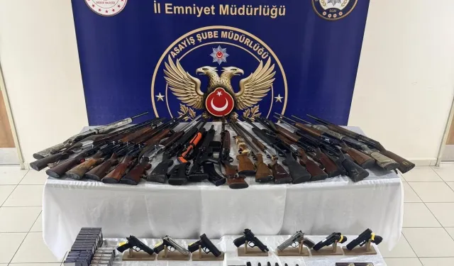 Düzce'de silah teşhirine 20 gözaltı!