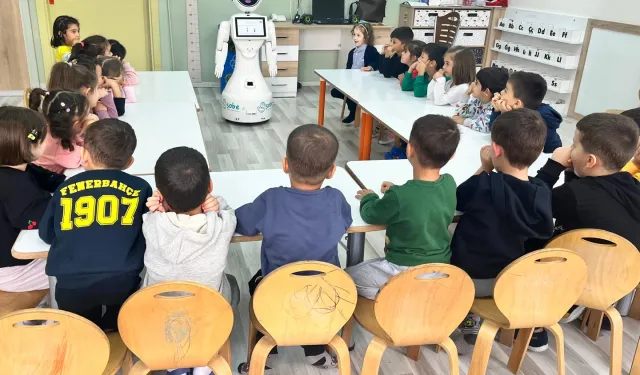 Konya SOBE'de robot destekli eğitim hamlesi
