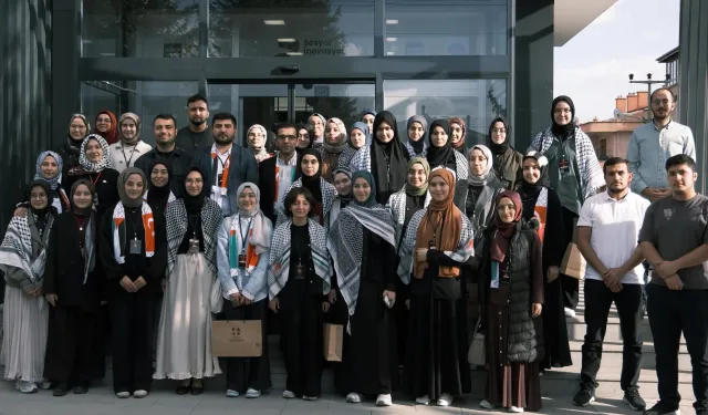 Konya'da liseli gençler Filistin için buluştu
