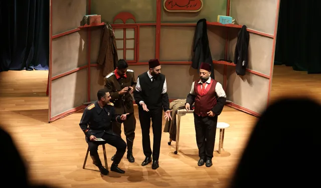 Sakarya'da tiyatro perdesine görkemli açılış