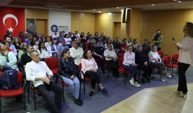 Antalya Büyükşehir'de 'Zaman Yönetimi' eğitimi
