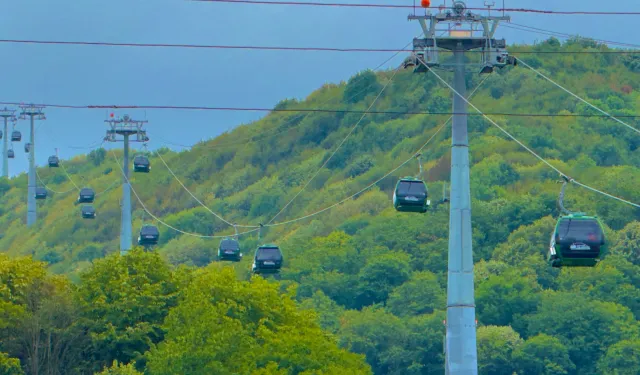 Ara tatil keyfi Kartepe Teleferik'te katlanıyor