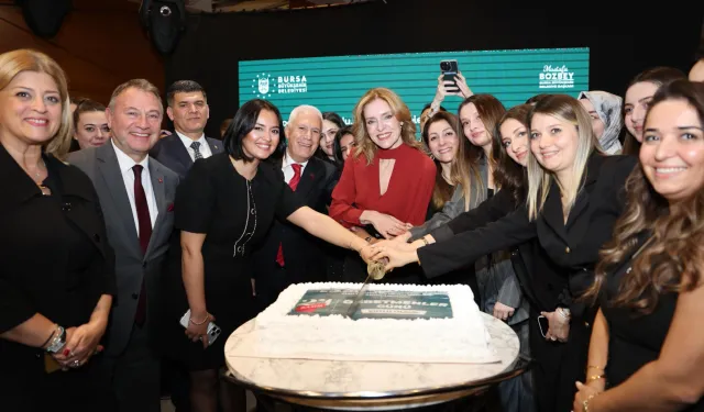 Bursa'da Büyükşehirli öğretmenler özel gecede buluştu