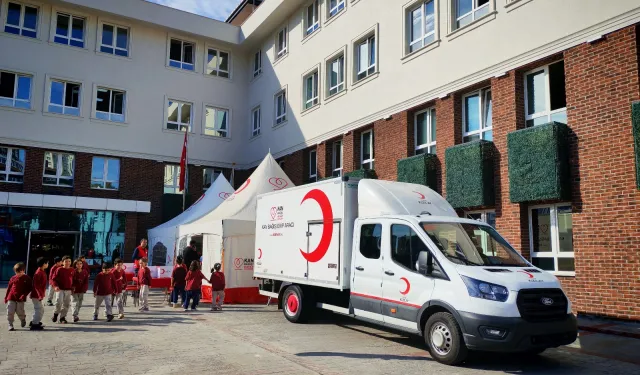 Çınar Koleji'nden Kızılay Haftası'na anlamlı destek