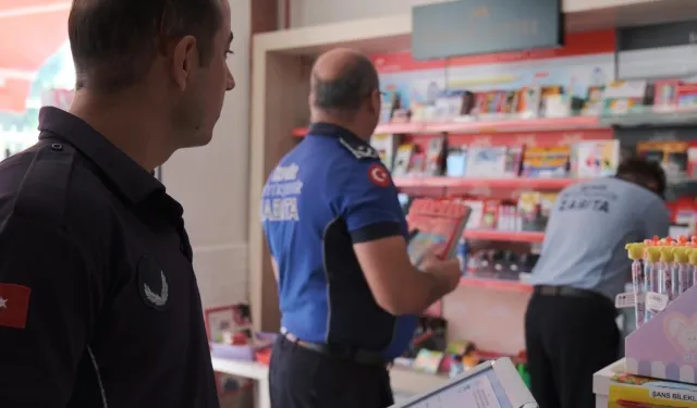 İzmir Zabıtası'ndan kantin ve kırtasiyecilere denetim