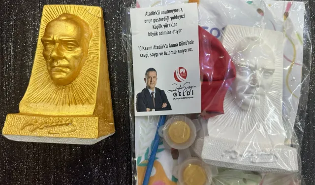 Lalapaşa'da öğrencilere Atatürk sevgisi hediyeyle aşılandı