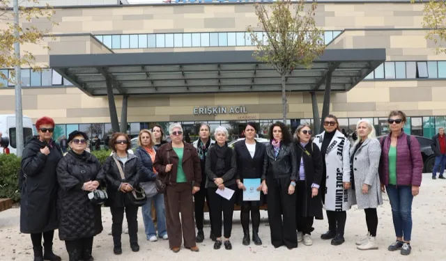 Bursa Şehir Hastanesi önünden kadına şiddete 'dur' dedi