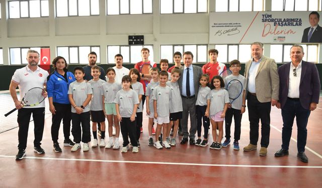 Şampiyon Sporcular Osmangazi’de Yetişiyor