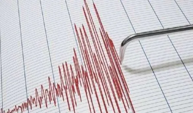 Balıkesir Sındırgı 4,9 büyüklüğünde sallandı