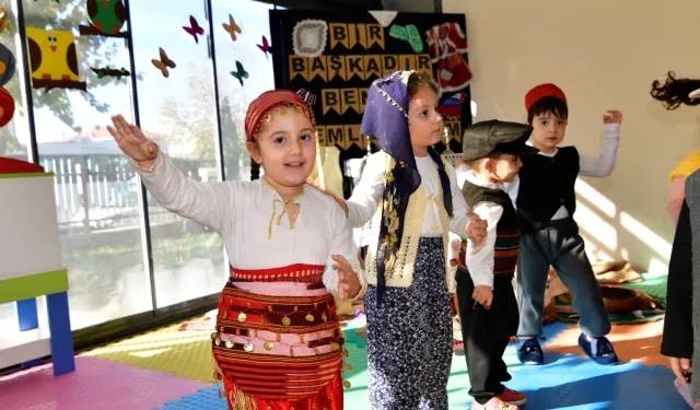 Bornovalı miniklerden 'yerli' coşku