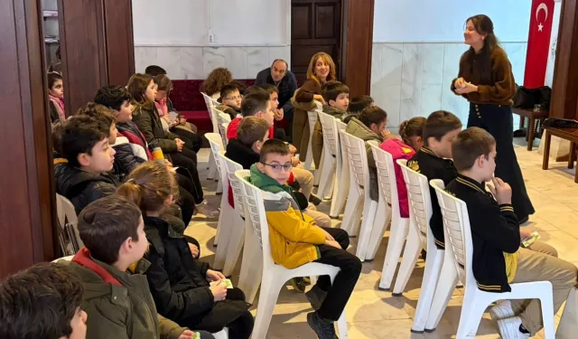 Bursa Gemlik'te çocuklar haklarını öğreniyor