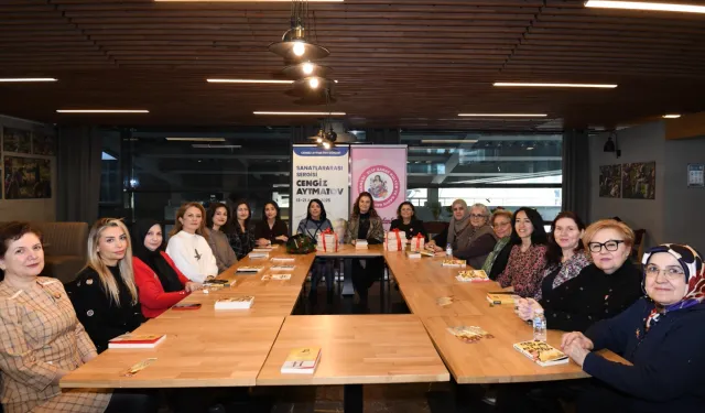 Bursa Osmangazi'de Cengiz Aytmatov'un 'Elveda Gülsarı'sı kolektif okundu