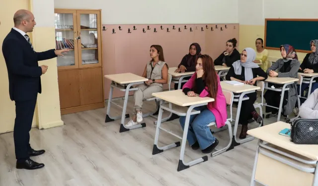 Okul-Aile iş birliğini güçlendiren eğitimler... Aile Okulu'ndan 150 bin veli faydalandı