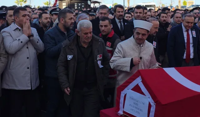 Şehit polis Turgut Külünk, memleketi Akçakoca'da son yolculuğuna uğurlandı