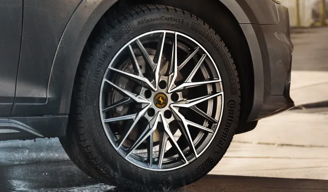 Uzmanından kış sürüşü uyarısı! Direksiyon başında tüm dikkatlerinizi yola verin