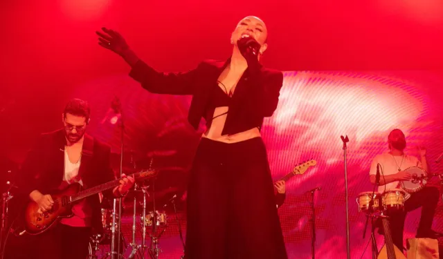 Ziynet Sali'den Londra'da 25. yıla görkemli final