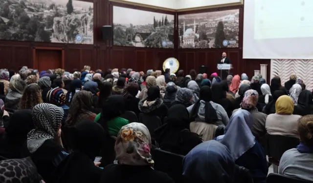 Bursa Yıldırım'da kadınlara e-ticaret desteği