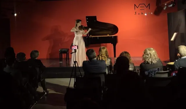 Bursa'da Nilüfer MEM Genç Sahne'de yılın ilk konseri