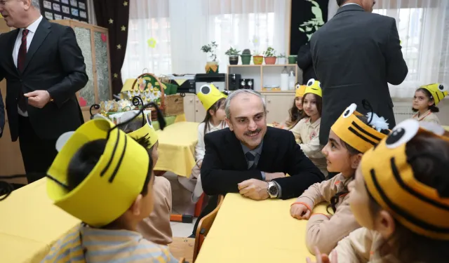 Çayırovalı öğrenciler karne heyecanı yaşadı