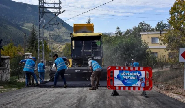 Mersin Büyükşehir, yatırımlarıyla yolları yeniliyor