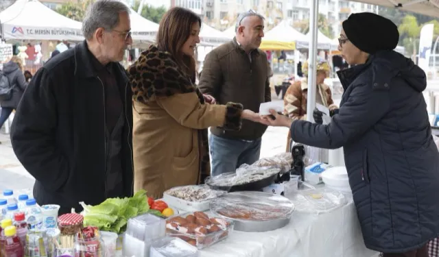 Mersin'de üretici kadın stantları gelir kapısı oluyor