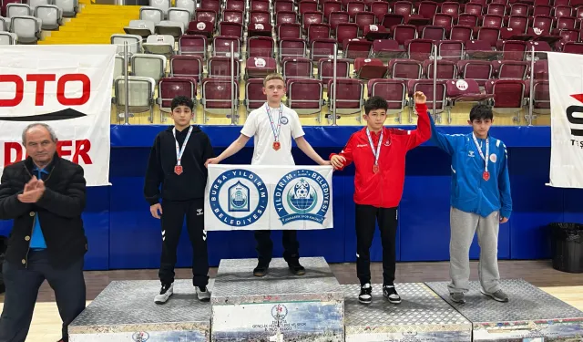 Minderde Bursa Yıldırım rüzgarı!