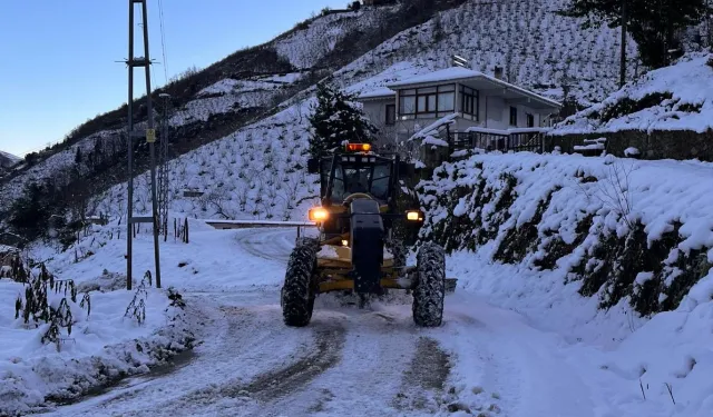 Trabzon'da yoğun kar mesaisi! Tüm yollar açıldı