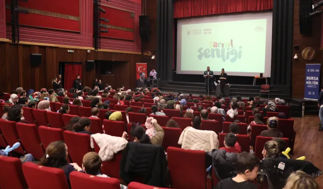 'Yarıyıl Şenliği'ne renkli final