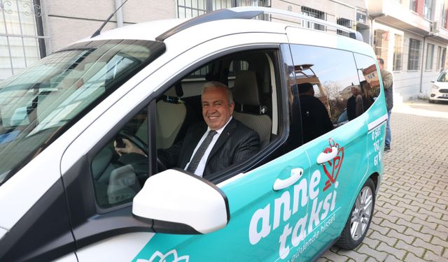 Başkan Şadi Özdemir “Anne Taksi”nin direksiyonuna geçti