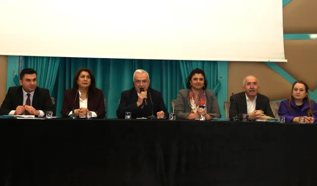 Başkan Şadi Özdemir, temizlik işçileri ile buluştu