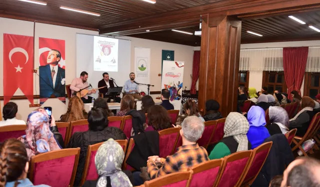 Bursa Osmangazi'de türküler bu kez garipliği anlattı