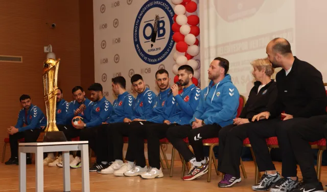 Busa'da Nilüferli hentbolcular gençlerle buluştu