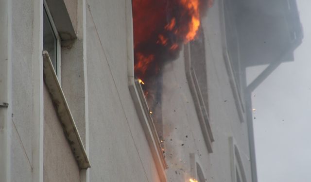 Bursa İnegöl Baykoca Mahallesi TOKİ konutlarında yangın