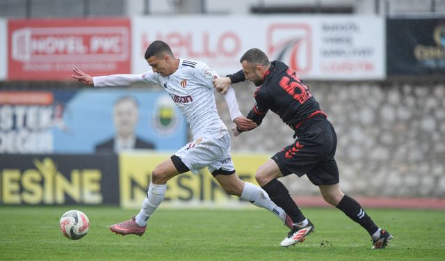 İnegölspor 3 puanı 4 golle aldı