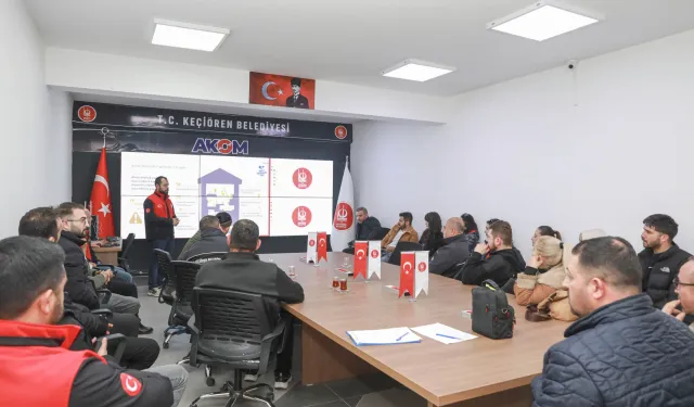 Ankara Keçiören Belediyesi'nden personele yangın söndürme eğitimi