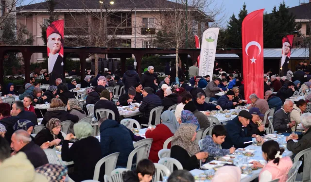 Bursa Osmangazi'de Gönül Sofraları Yenibağlar'da kuruldu